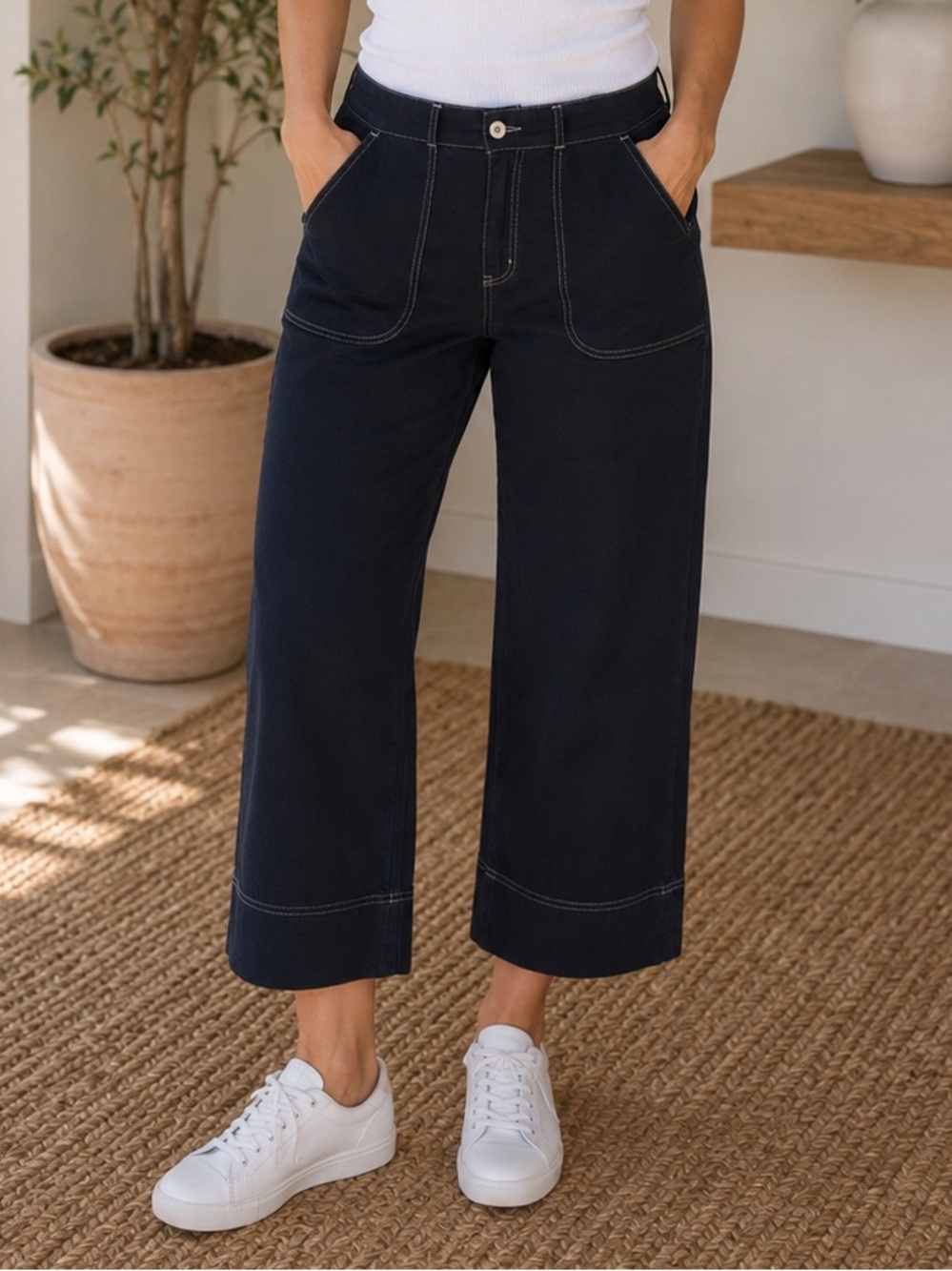 kenzie Black Cropped Wide-Leg Jeans